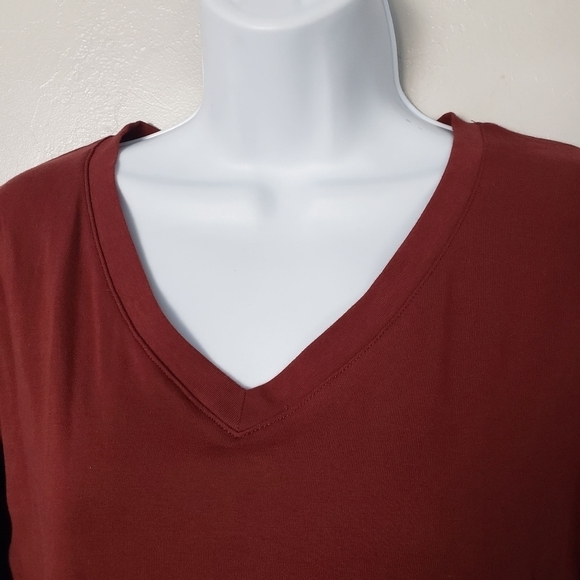 Zenana Medium Rust Orange Long Sleeve Shirt Basic Tee Top V-neck Terracotta - Picture 5 of 6